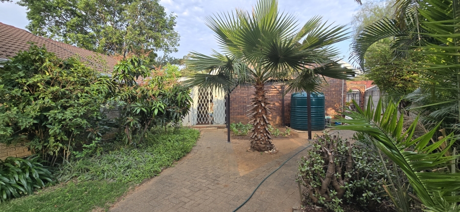 3 Bedroom Property for Sale in Geelhoutpark North West